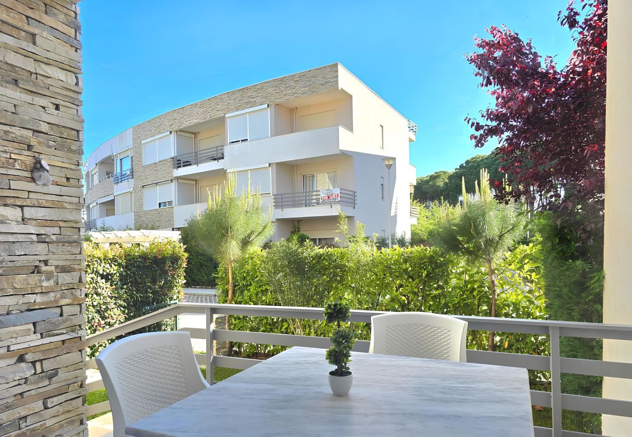 Apartment in Gjiri Lalzit - Lura 2 Holiday Homes 126 