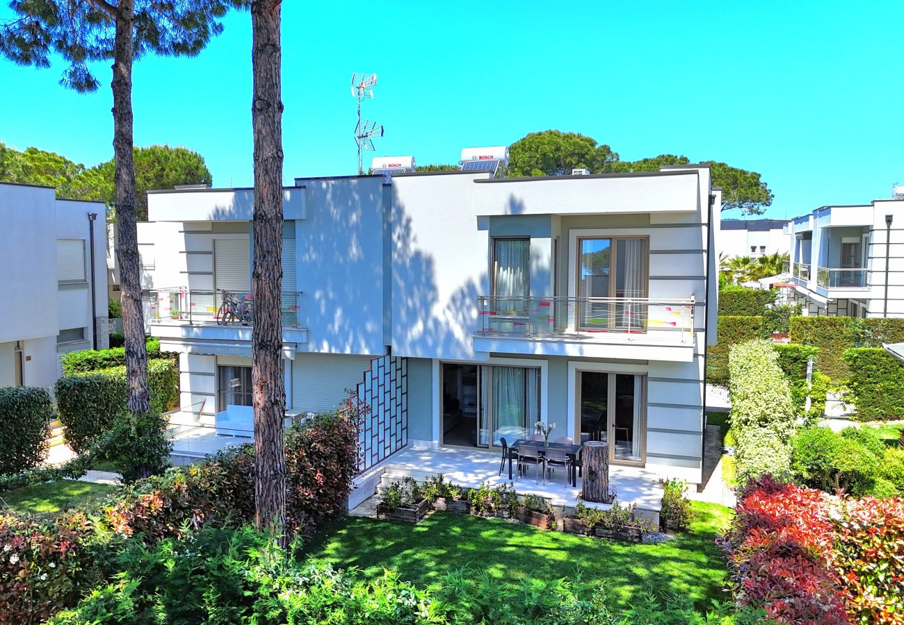 Villa in Gjiri Lalzit - Modern Villa at Perla Resort 150 