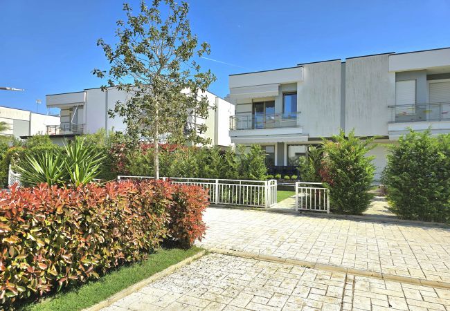 Villa in Gjiri Lalzit - Modern Villa At Perla Resort 161 Villa in Gjiri Lalzit - Modern Villa At Perla Resort 161