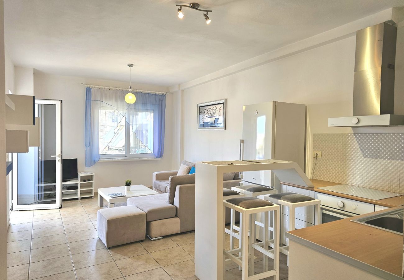 Apartment in Sarande - One bedroom Apartment in Saranda- 176