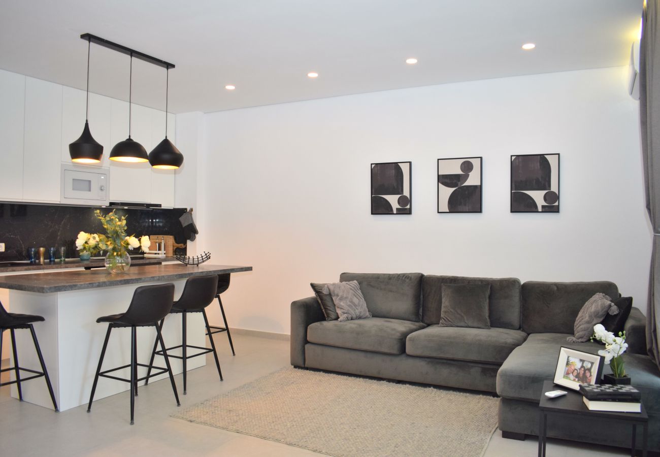 Apartment in Gjiri Lalzit - SanPietro Holiday Homes 287