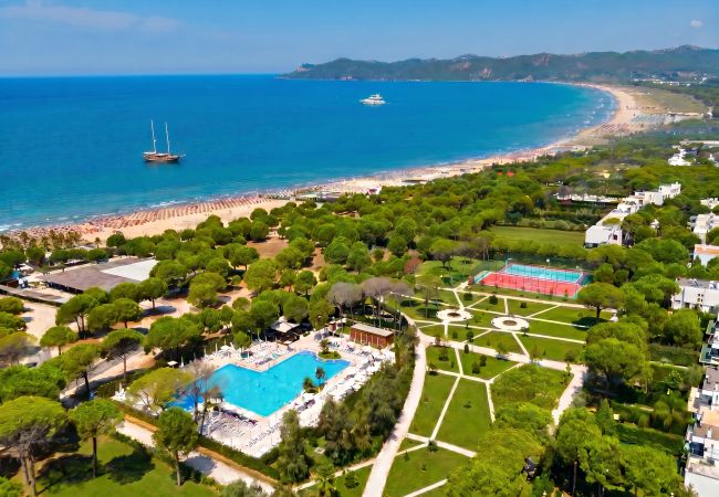 Apartment in Gjiri Lalzit - Perla Holiday Homes 273