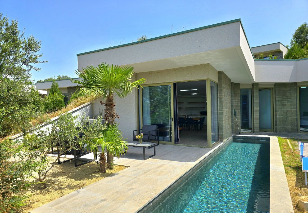 House in Kepi i Rodonit - Nature Retreat with Private Pool 279
