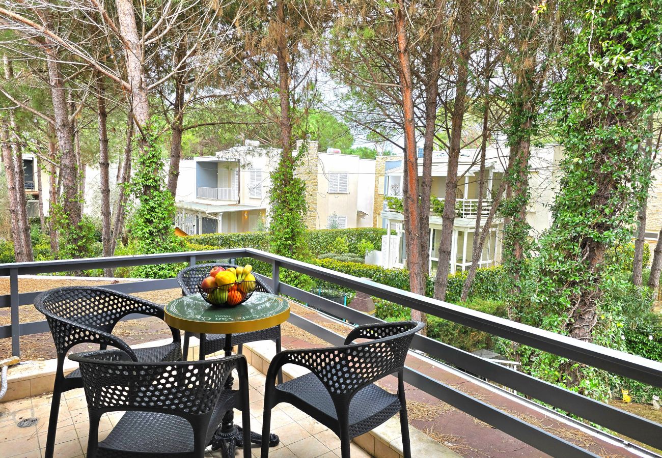 Apartment in Gjiri Lalzit - Lura 3 Holiday Homes 178