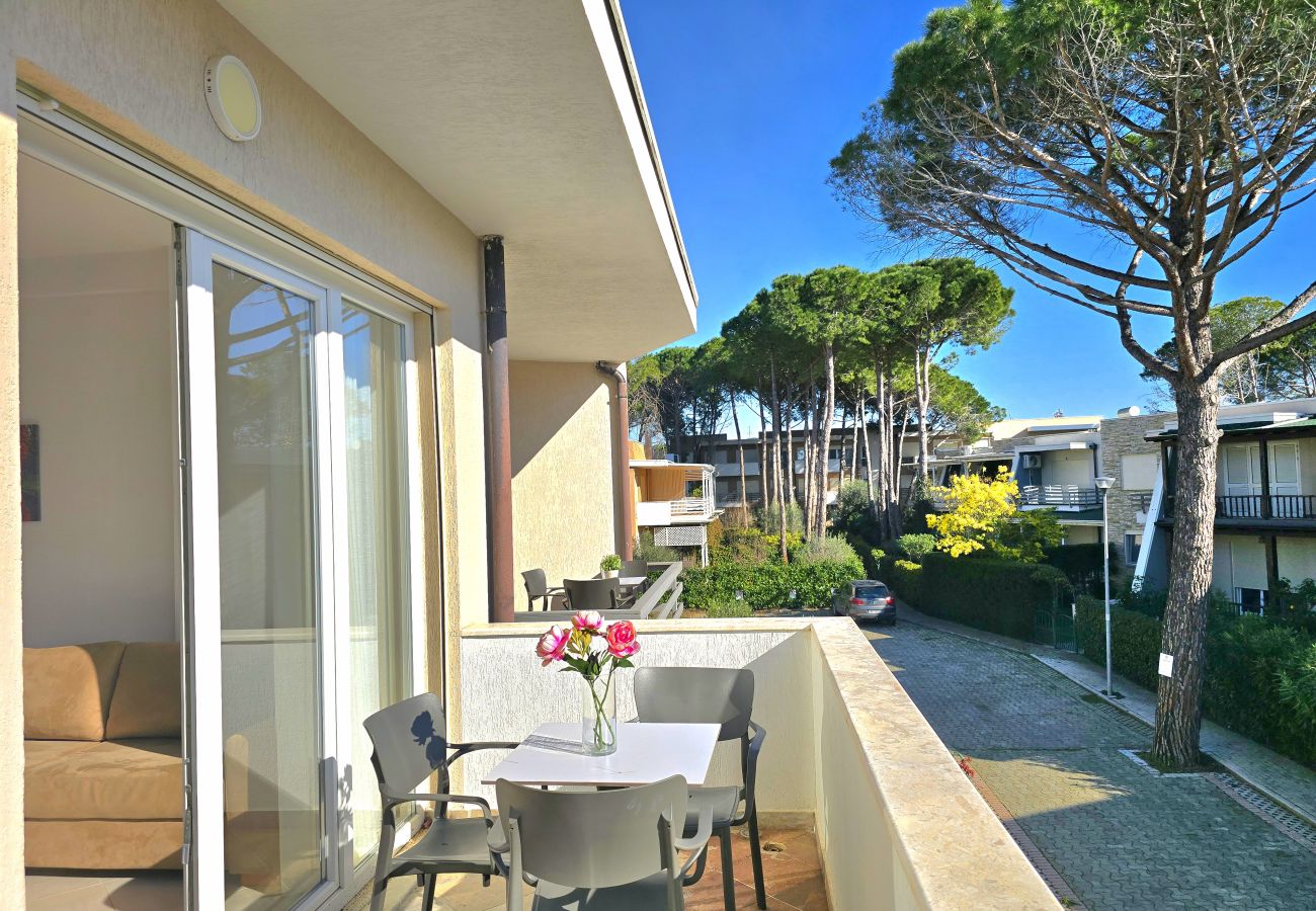 Apartment in Gjiri Lalzit - Lura 3 Holiday Homes 257