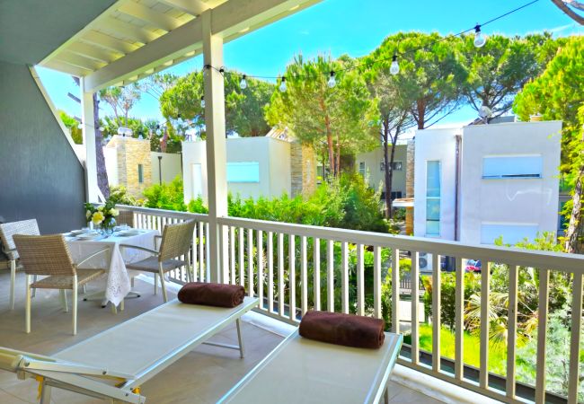 Apartment in Gjiri Lalzit - Happy Stay In Lura 3 175