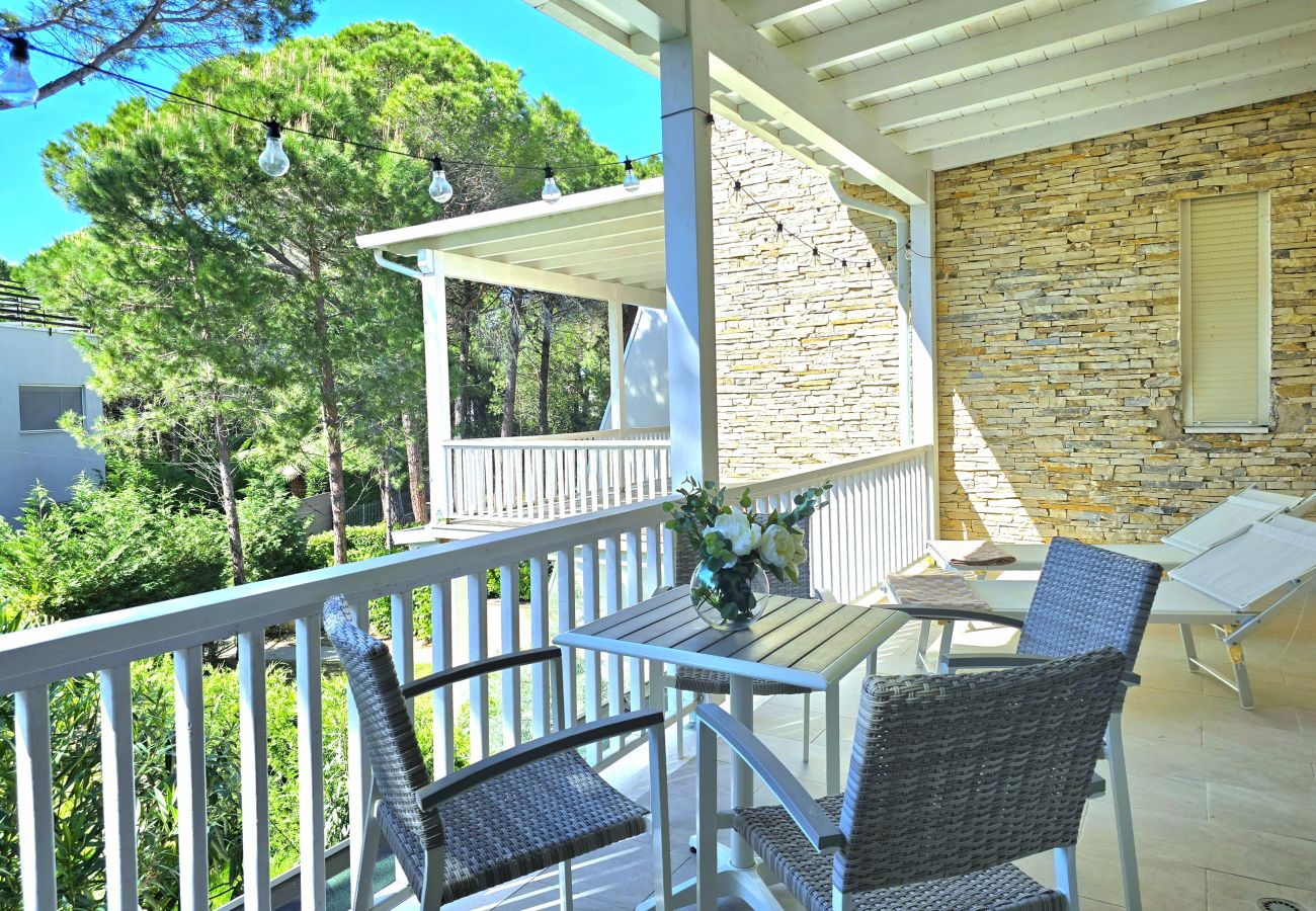 Apartment in Gjiri Lalzit - Happy Stay In Lura 3 175