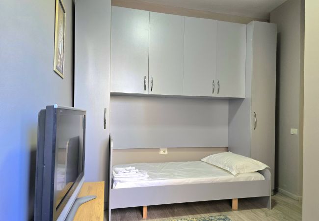 Apartment in Gjiri Lalzit - Lura 3 Floral Apartment Apartment in Gjiri Lalzit - Lura 3 Floral Apartment