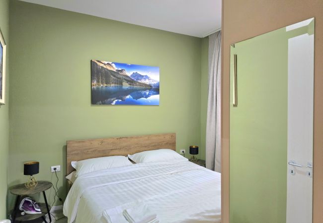 Apartment in Gjiri Lalzit - Lura 3 Floral Apartment Apartment in Gjiri Lalzit - Lura 3 Floral Apartment