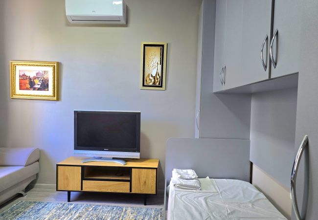 Apartment in Gjiri Lalzit - Lura 3 Floral Apartment Apartment in Gjiri Lalzit - Lura 3 Floral Apartment