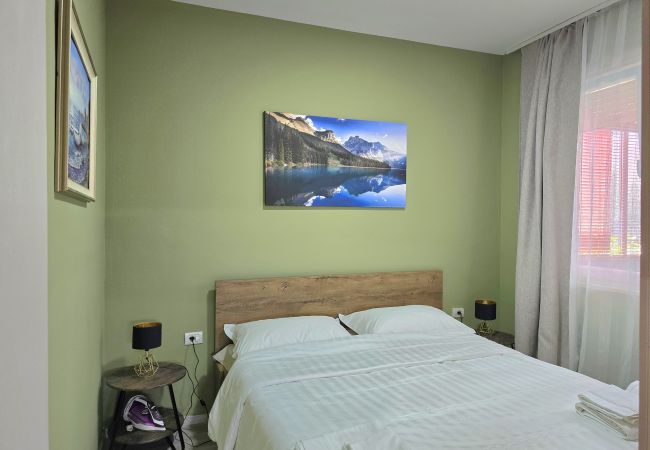 Apartment in Gjiri Lalzit - Lura 3 Floral Apartment Apartment in Gjiri Lalzit - Lura 3 Floral Apartment