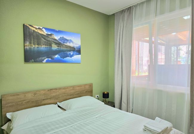 Apartment in Gjiri Lalzit - Lura 3 Floral Apartment Apartment in Gjiri Lalzit - Lura 3 Floral Apartment