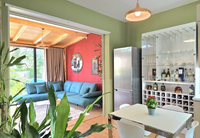 Apartment in Gjiri Lalzit - Lura 3 Floral Apartment Apartment in Gjiri Lalzit - Lura 3 Floral Apartment