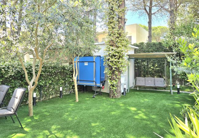 Apartment in Gjiri Lalzit - Lura 3 Floral Apartment Apartment in Gjiri Lalzit - Lura 3 Floral Apartment