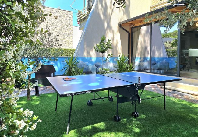 Apartment in Gjiri Lalzit - Lura 3 Floral Apartment Apartment in Gjiri Lalzit - Lura 3 Floral Apartment