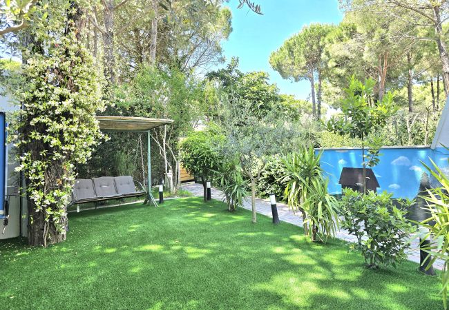 Apartment in Gjiri Lalzit - Lura 3 Floral Apartment Apartment in Gjiri Lalzit - Lura 3 Floral Apartment