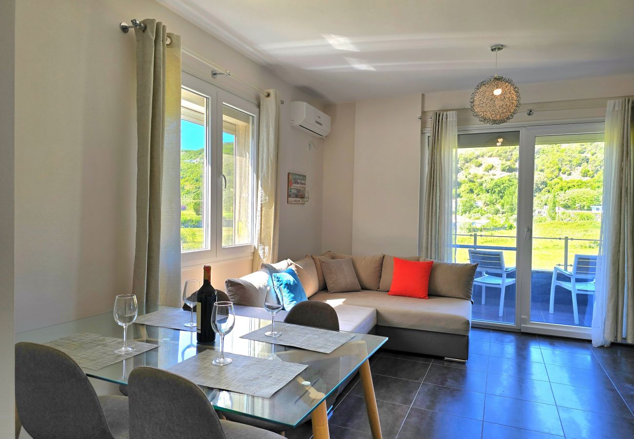 Apartment in Gjiri Lalzit - Happy Stay In Lalzit Bay 093