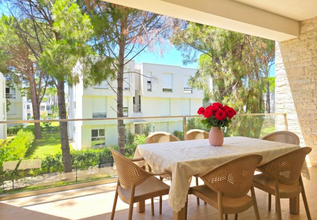 Apartment in Gjiri Lalzit - 2 BR SanPietro Pine Retreat 304
