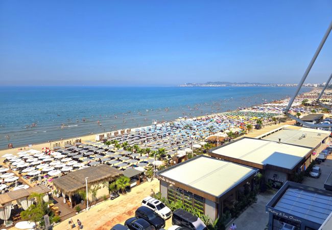 Apartment in Durres - Beachfront & Sea View Apartment 101 Apartment in Durres - Beachfront & Sea View Apartment 101