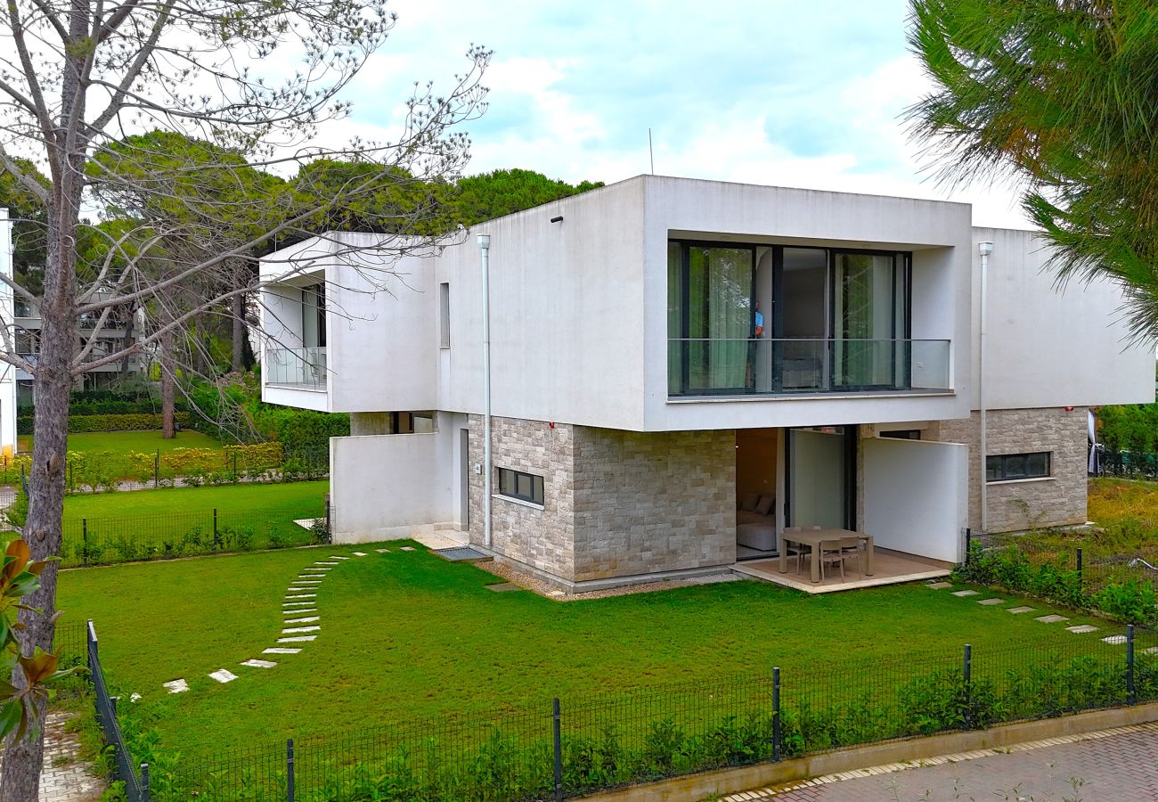 Villa in Gjiri Lalzit - Villa Gardenia 1