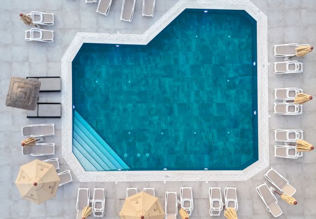 Studio in Vlorë - Luxury Poolside Studio 401