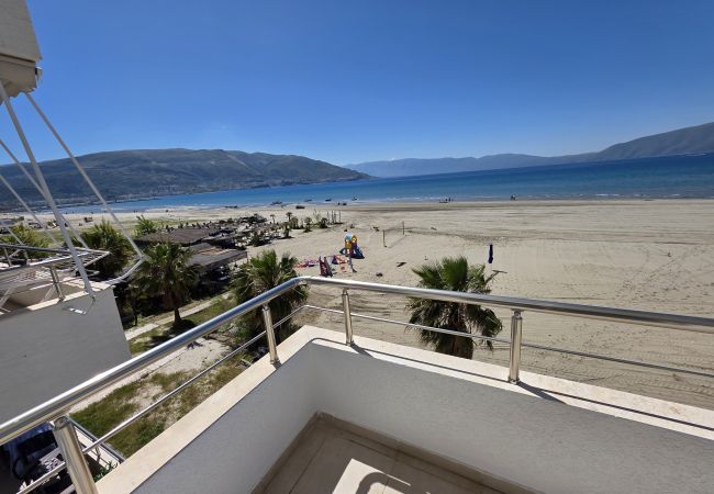 Apartment in Vlorë - Sunny Waves Seafront Apartment