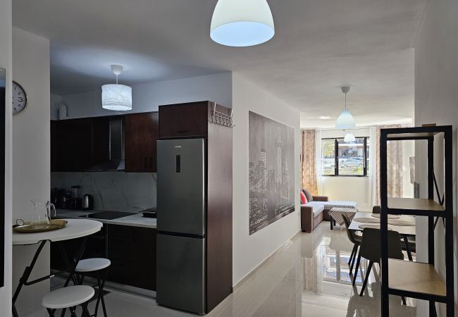 Apartment in Sarande - One Bedroom Apartment With Balcony - 308