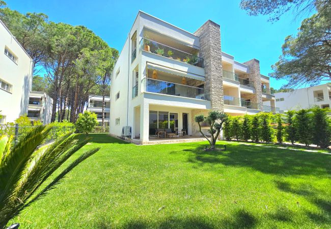 Apartment in Gjiri Lalzit - Relax Apartment By The Sea