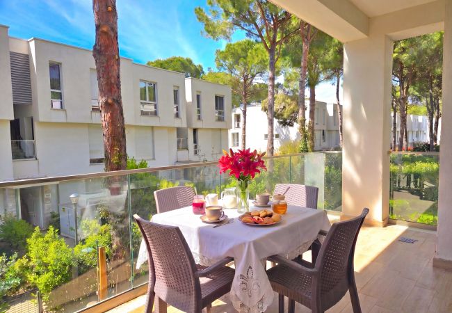 Apartment in Gjiri Lalzit - Beachside Apartment 308